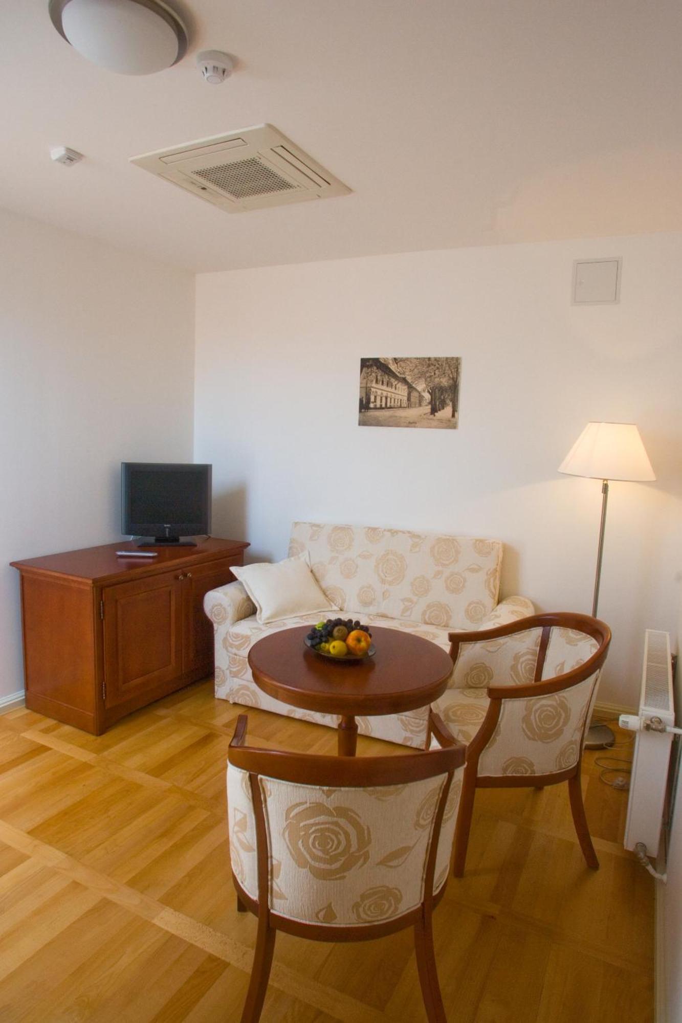 Heritage Hotel Frankopan Ogulin Exteriér fotografie